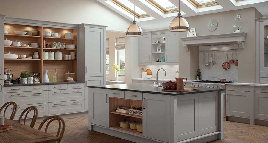 Traditional and Contemporary Kitchen in Wolverhampton